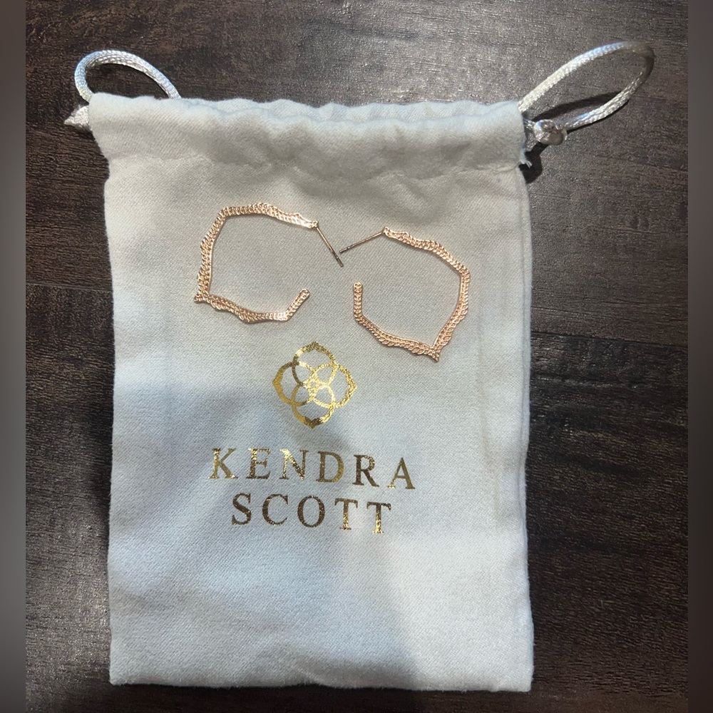 Kendra Scott Classic Hoops Rose Gold